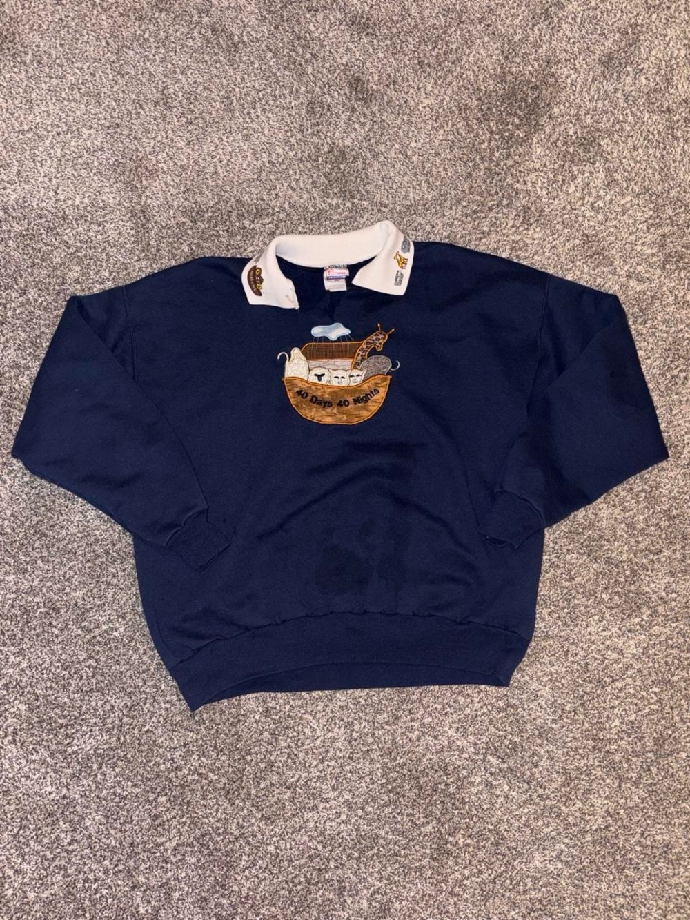 Vintage 90s Sweatshirt with Noah’s Ark Graphic and Cottagecore Design